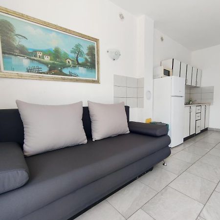 Apartmani Irena Veprinac エクステリア 写真