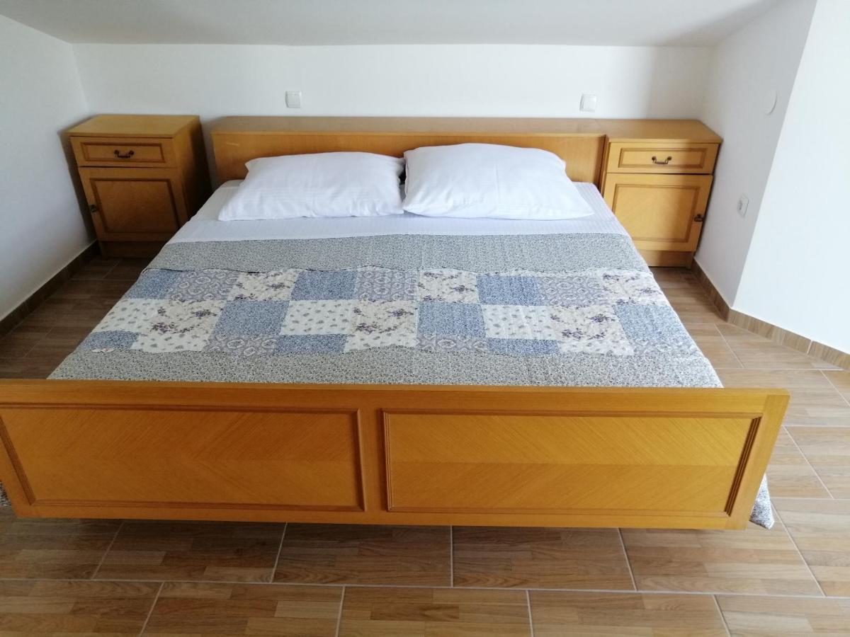 Apartmani Irena Veprinac エクステリア 写真