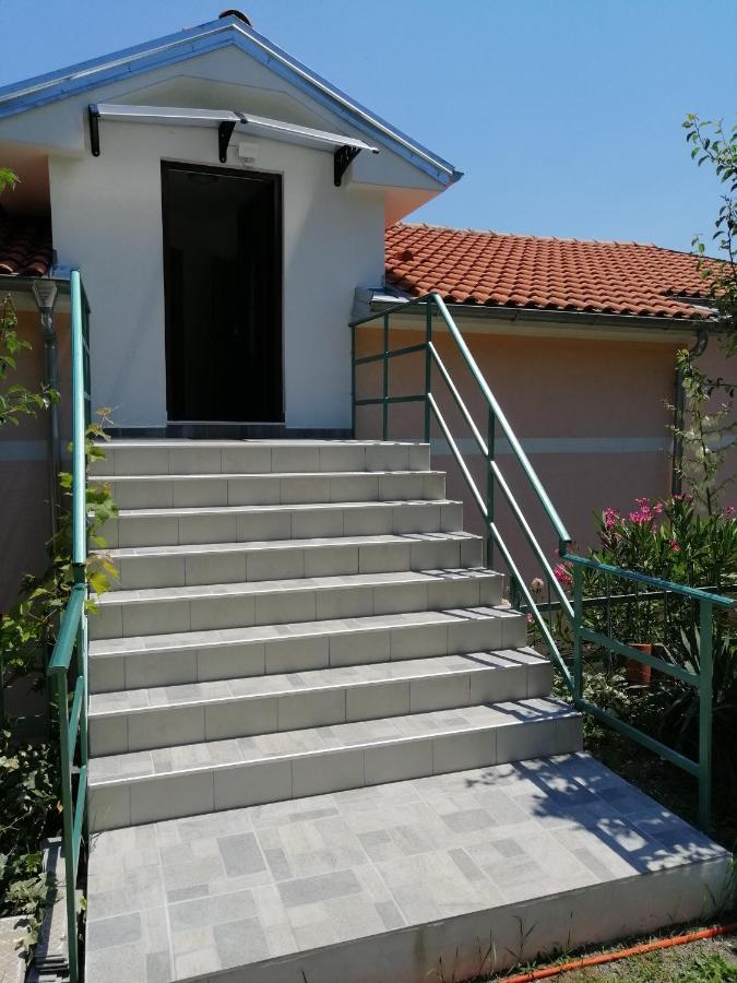 Apartmani Irena Veprinac エクステリア 写真