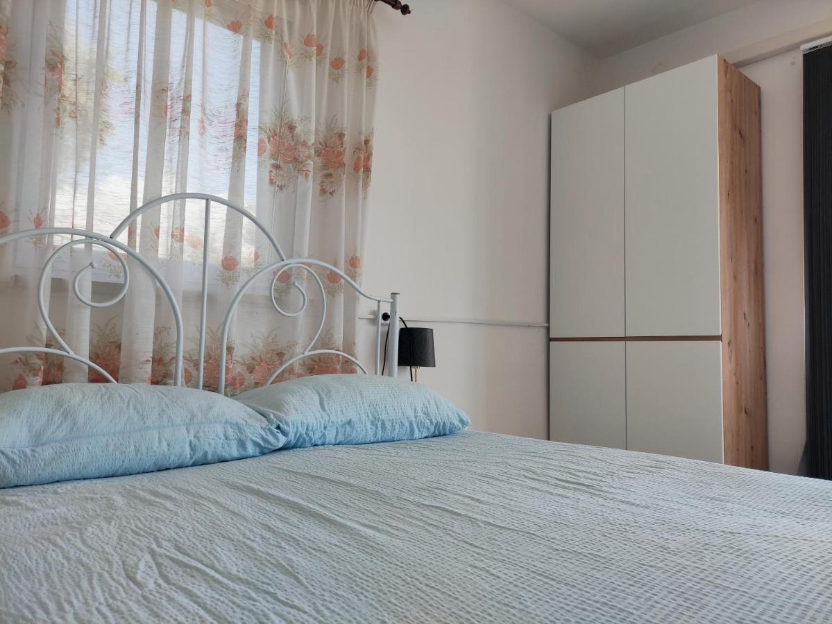 Apartmani Irena Veprinac エクステリア 写真
