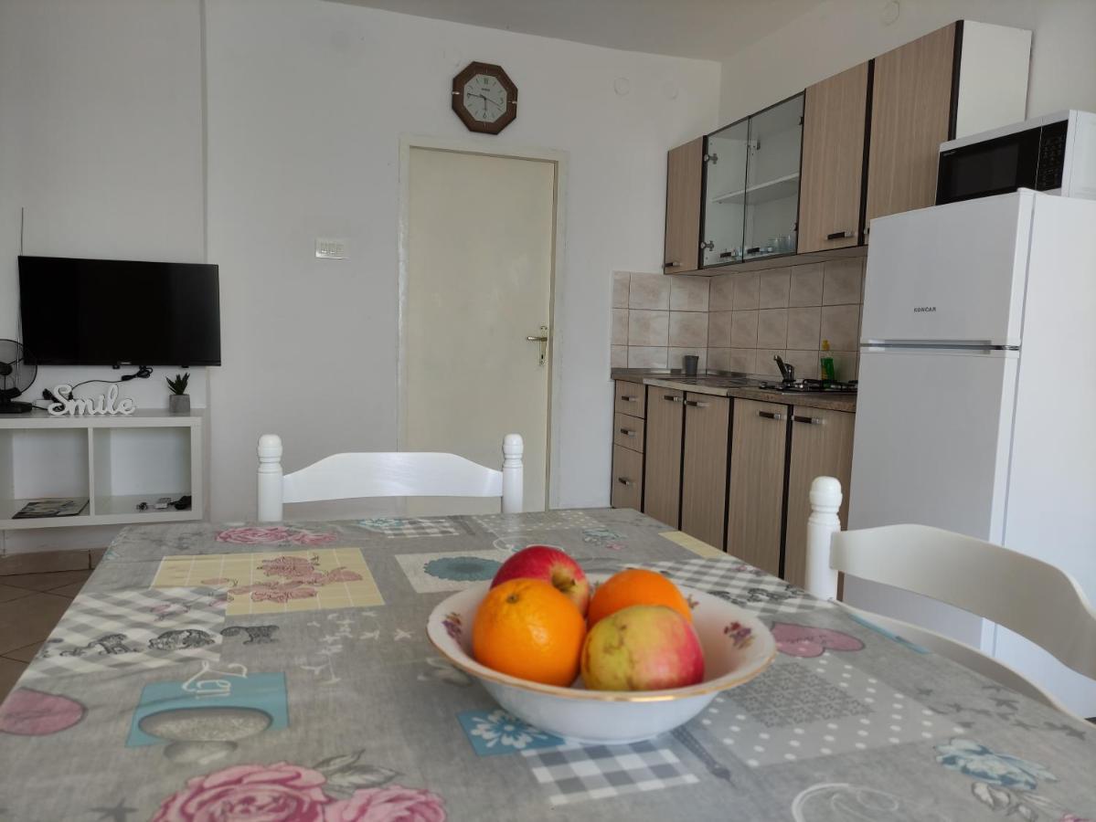 Apartmani Irena Veprinac エクステリア 写真
