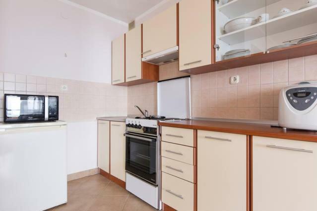Apartmani Irena Veprinac エクステリア 写真