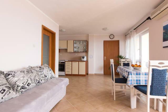 Apartmani Irena Veprinac エクステリア 写真